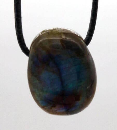 Labradorite 'B' roulée Percée 3cm